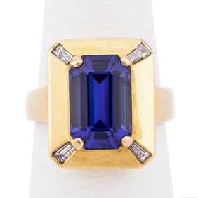 6.05CT TANZANITE & DIAMOND 18K YELLOW GOLD RING