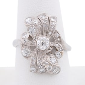 DIAMOND & PLATINUM RING