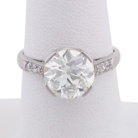 DIAMOND & PLATINUM ENGAGEMENT RING