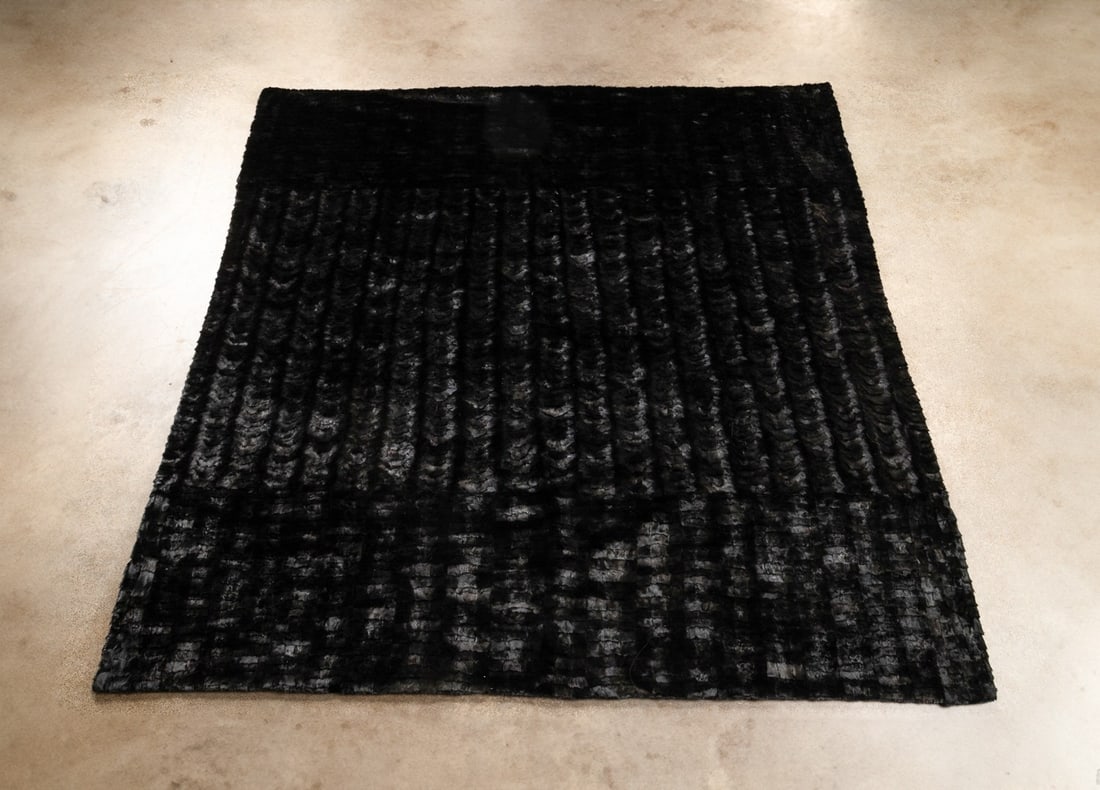 SHEARED BLACK BEAVER FUR KING SIZE BLANKET (1 of 4)