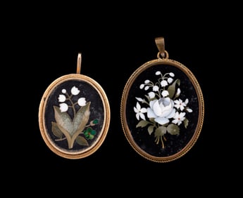 TWO PIETRA DURA FLORAL PENDANTS, 14K & GOLD-PLATED