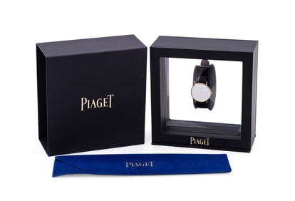 PIAGET 18K YG ROUND CLASSIQUE STRAP WATCH