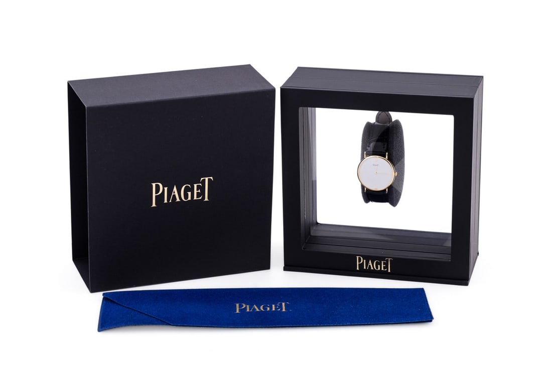 PIAGET 18K YG ROUND CLASSIQUE STRAP WATCH (1 of 11)