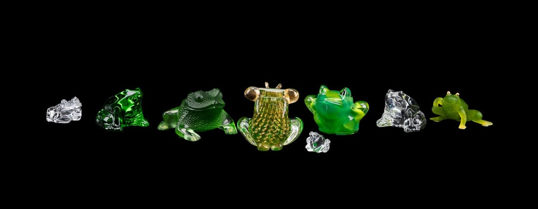 EIGHT CRYSTAL FROGS & TOADS, INCLUDING BACCARAT (1 of 20)