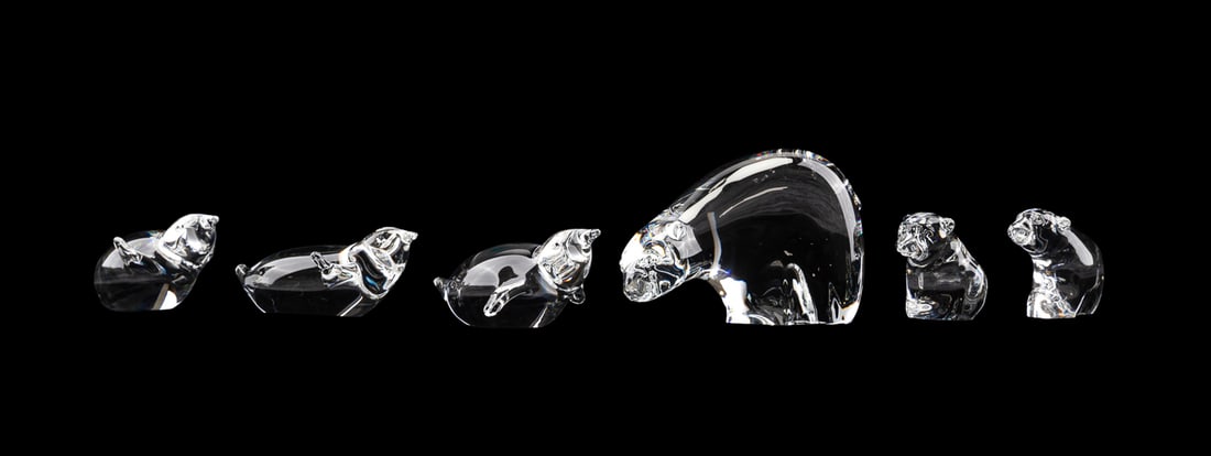 STEUBEN, ASSORTMENT OF SIX ARCTIC ANIMAL FIGURES: Steuben (American, founded 1903), late 20th to early 21st century. Assortment of six colorless crystal arctic figures comprising, a mother polar bear with two cubs, and three penguins, all appropriate