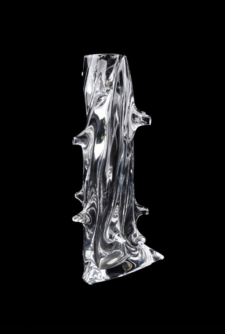 JEFF ZIMMERMAN FOR STEUBEN TREE TRUNK' CENTERPIECE: Jeff Zimmerman (American, born 1968) for Steuben (American, founded 1903), 2006. Colorless crystal "Tree Trunk" centerpiece, partial retail label and signature to the underside. . Approximate measurem