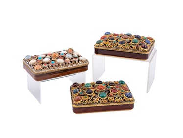 JAY STRONGWATER, 3 PEBBLES CABOCHON GROTTO BOXES