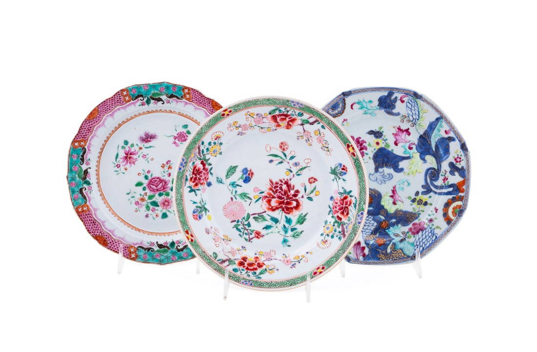 THREE CHINESE EXPORT PLATES, 18TH CENTURY