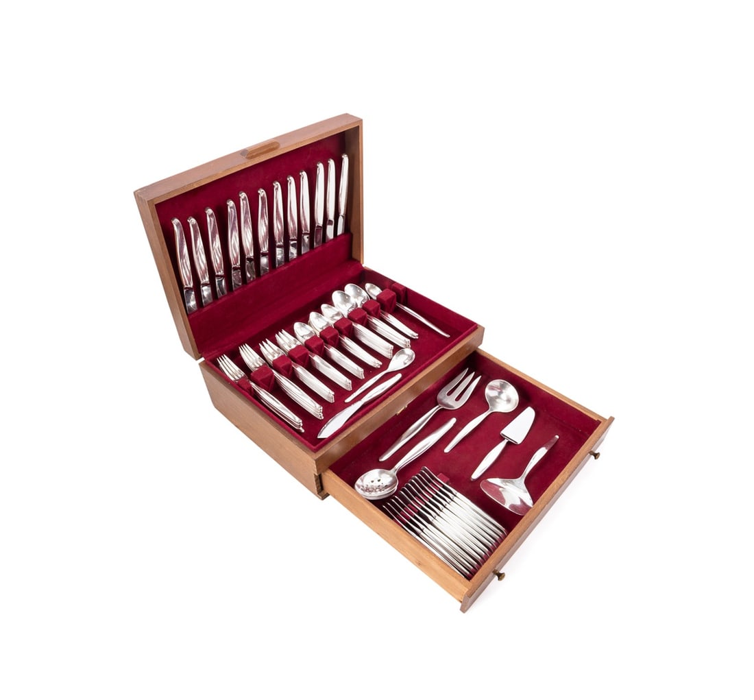 TOWLE "CONTOUR" STERLING SILVER FLATWARE FOR EIGHT (1 of 14)