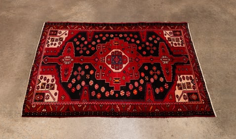 HAND-WOVEN PERSIAN HAMADAN RUG