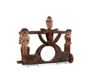 AFRICAN BAULE STYLE SCULPTURE WITH THREE FIGURES