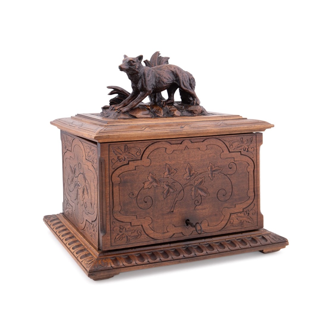 BLACK FOREST WALNUT CAVE A LIQUOR (1 of 11)