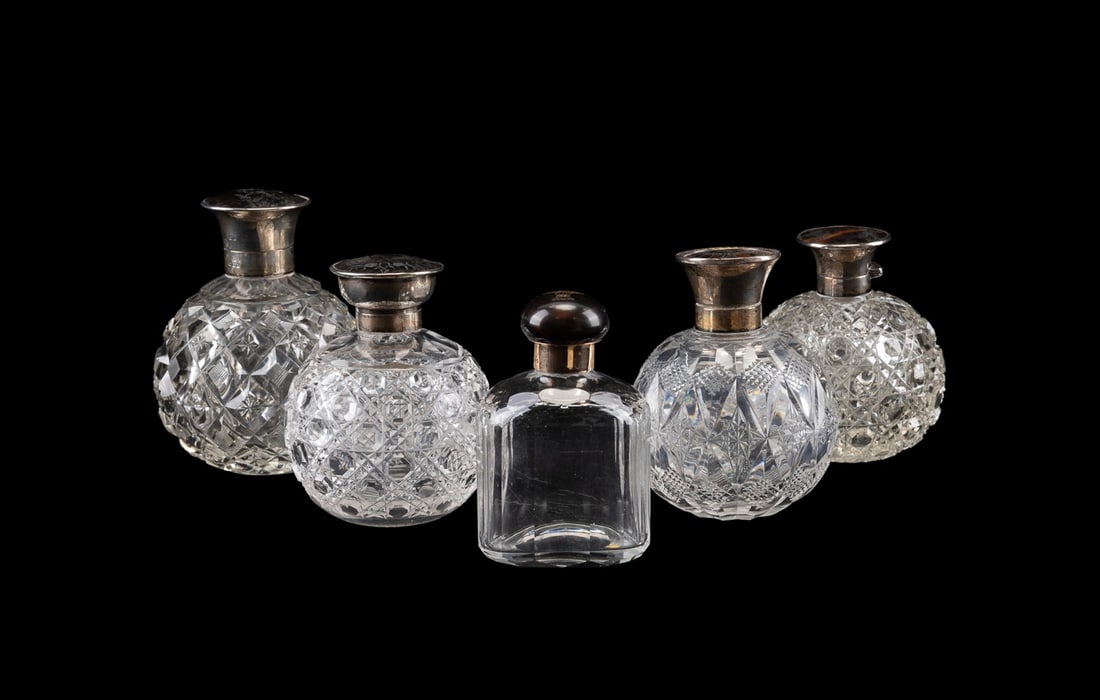 5 FAUX SHELL & GLASS SCENT BOTTLES, SILVER & 9K (1 of 9)