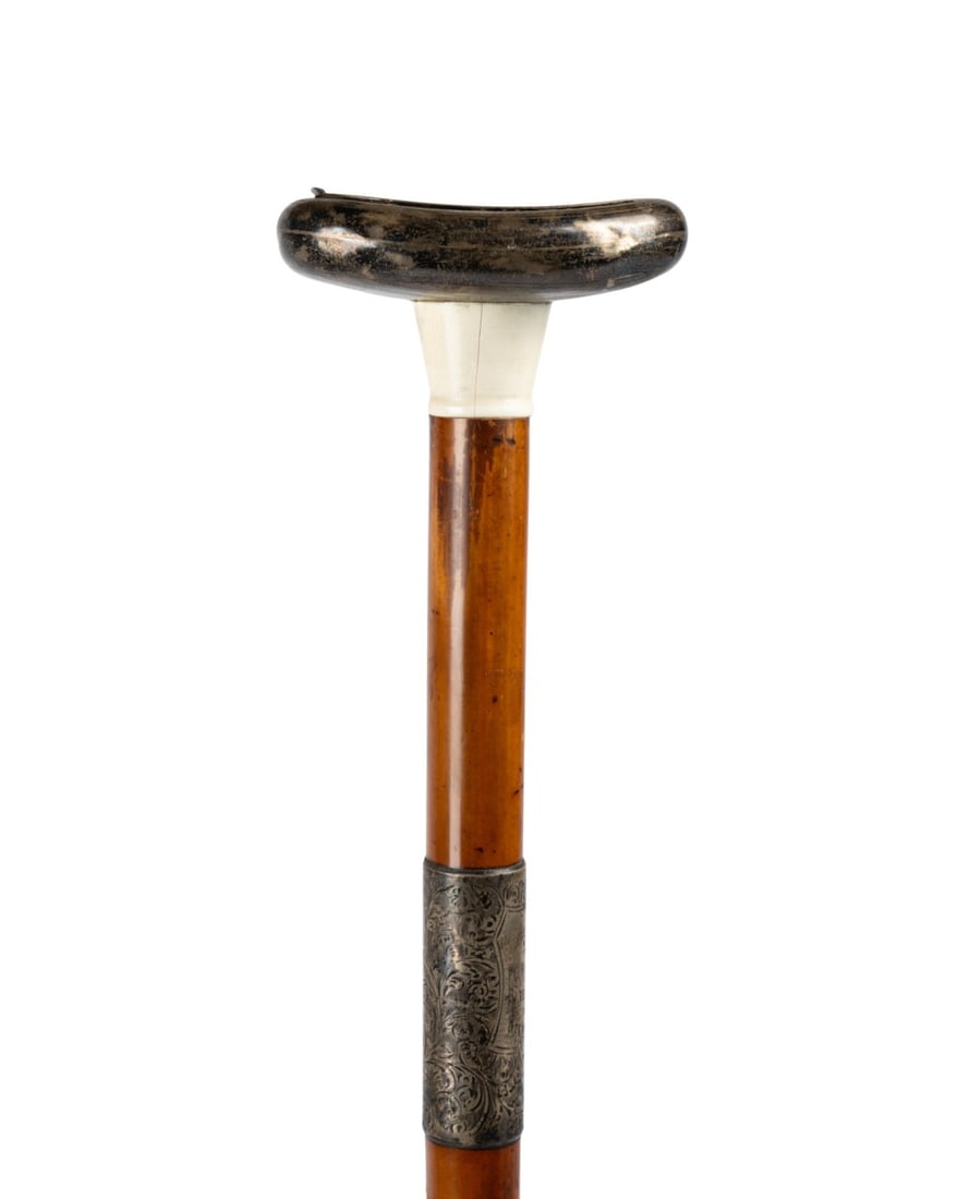 ENGLISH SILVER TOBACCO BOX PRESENTATION CANE: English, 1919. Presentation walking cane with silver tobacco box handle atop carved bone collar, plaque engraved "Presented to E.C. Harry Kibman on Retirement from the City of London Police 1919", Mal