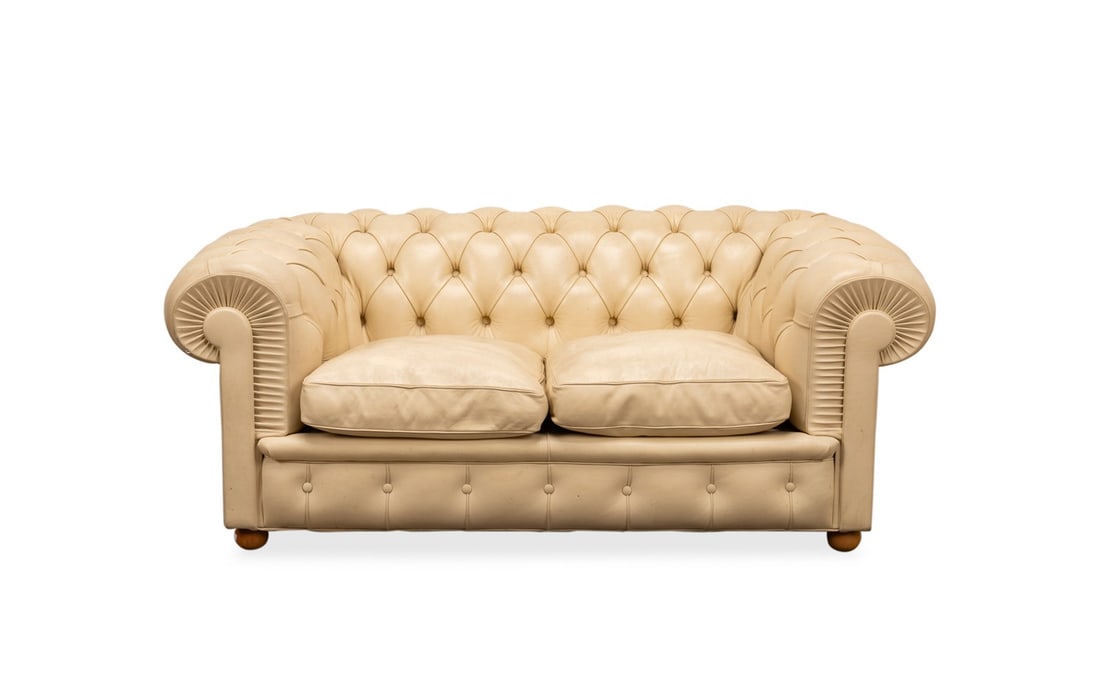 POLTRONA FRAU CREAM LEATHER 'CHESTER' LOVE SEAT (1 of 8)