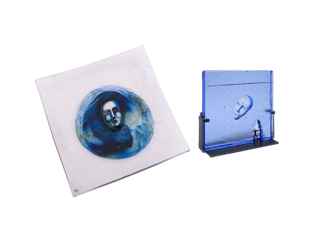 KOSTA BODA / VALLIEN, TWO FIGURAL GLASS SCULPTURES (1 of 17)