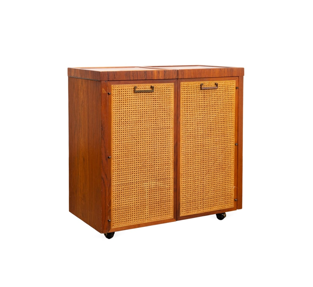 JACK CARTWRIGHT FOR FOUNDERS ROSEWOOD CABINET BAR (1 of 8)