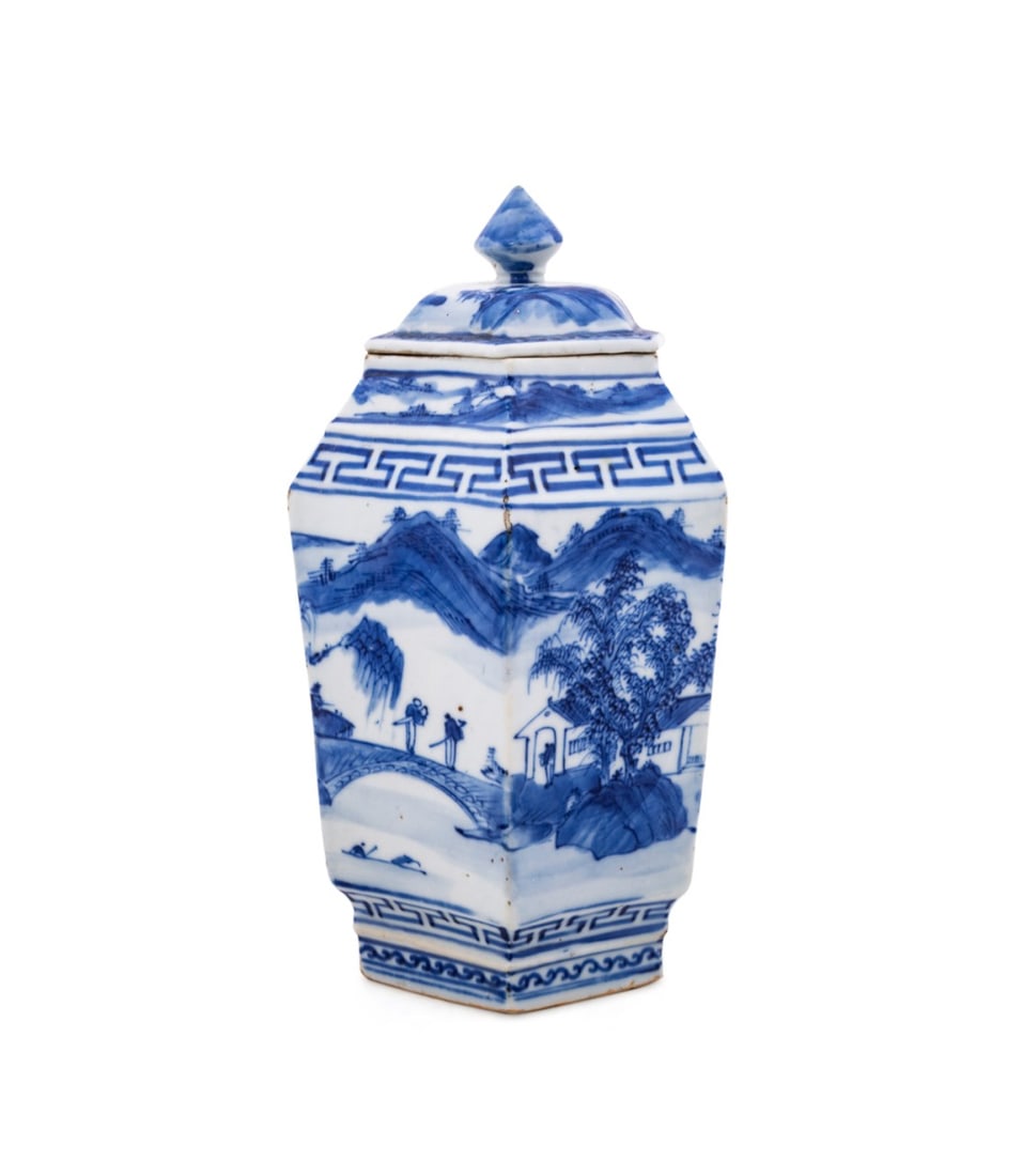 CHINESE 19TH C. HEXAGONAL LIDDED JAR