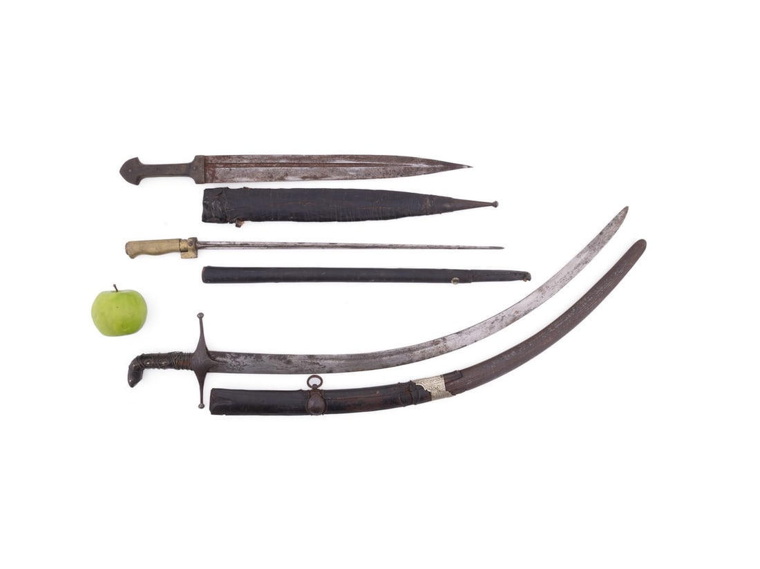 THREE ANTIQUE EDGED WEAPONS - 3
