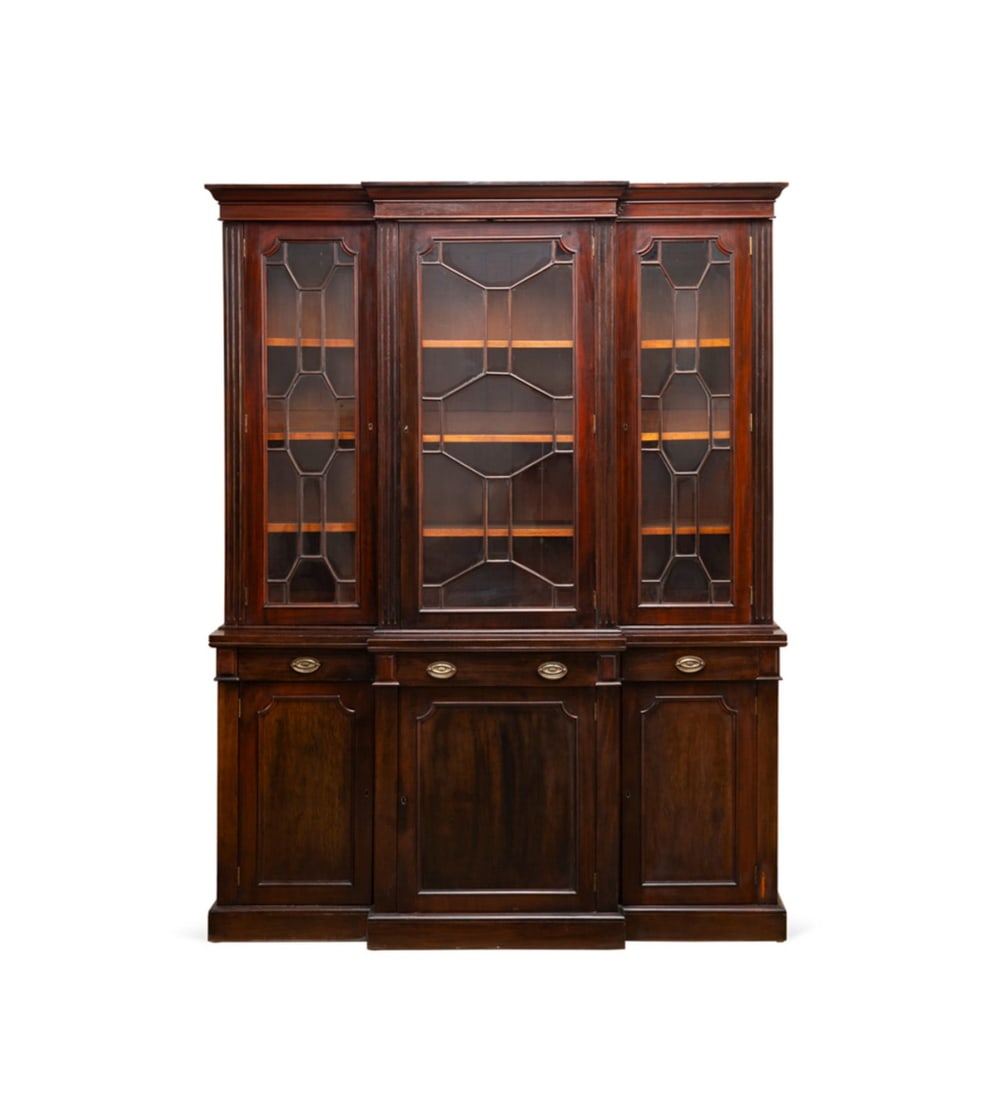 GEORGIAN STYLE MAHOGANY BREAKFRONT BOOKCASE (1 of 5)