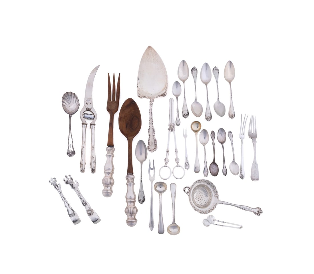 28 PIECES OF AMERICAN & EUROPEAN SILVER FLATWARE (1 of 20)