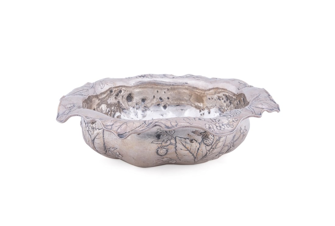 GORHAM MARTELE BERRY MOTIF .950 SILVER BOWL (1 of 9)