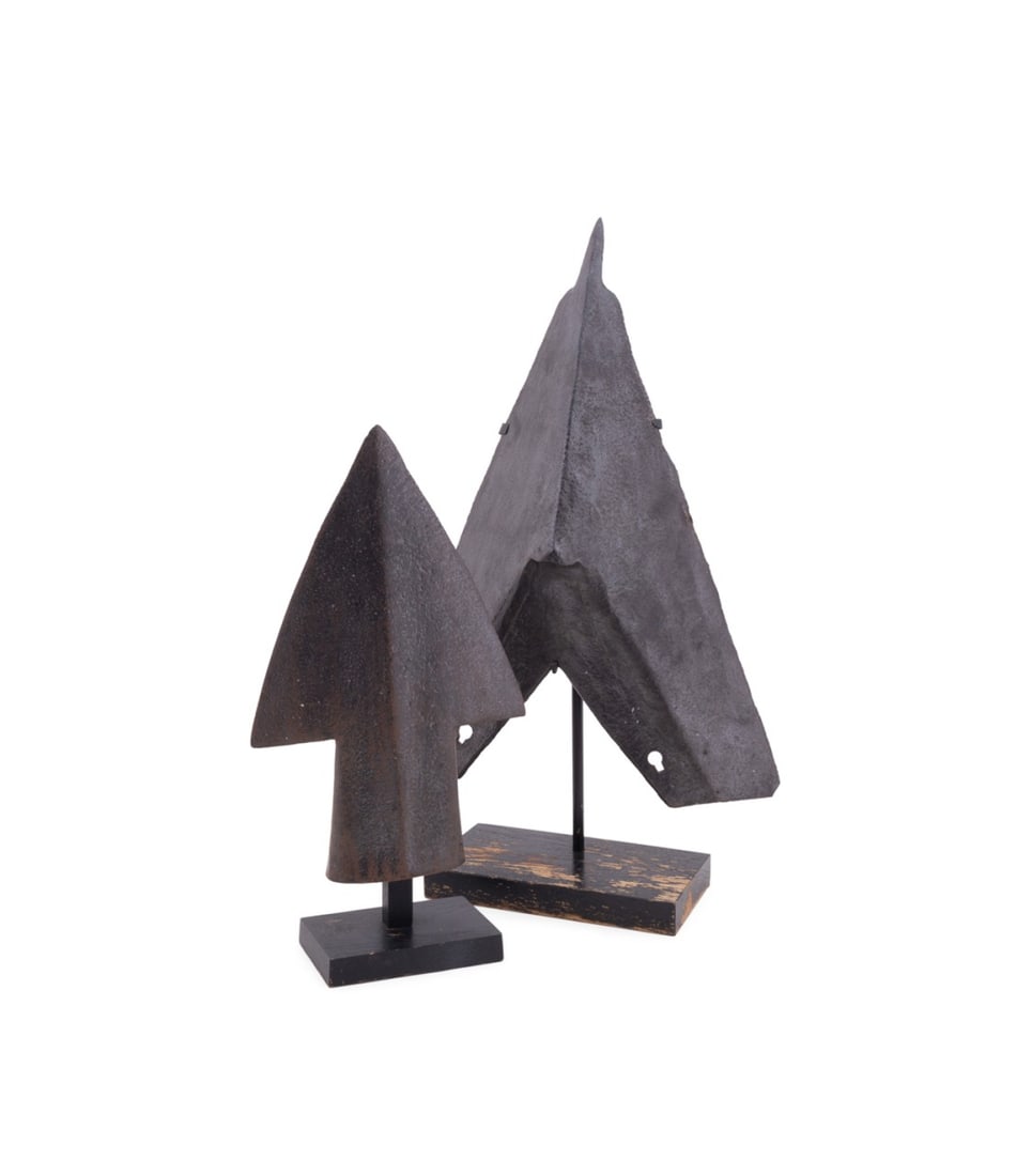 TWO AFRICAN SPEAR HEAD FORM CURRENCY ON STANDS: African. Two spear head form iron currency on custom stands, apparently unmarked. Approximate dimensions: tallest h. 21.625"; smallest h. 15.75".