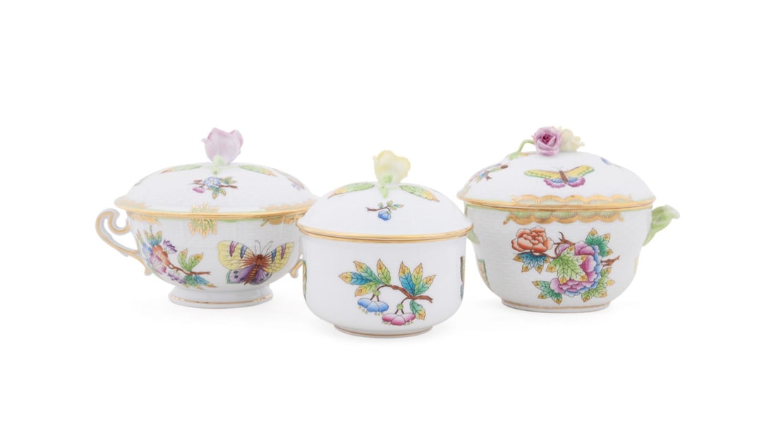 HEREND, THREE-PIECES OF 'QUEEN VICTORIA' TABLEWARE (1 of 10)