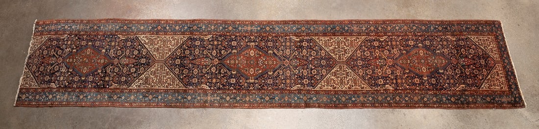 PERSIAN 20TH C. HANDWOVEN MALAYER RUNNER (1 of 5)