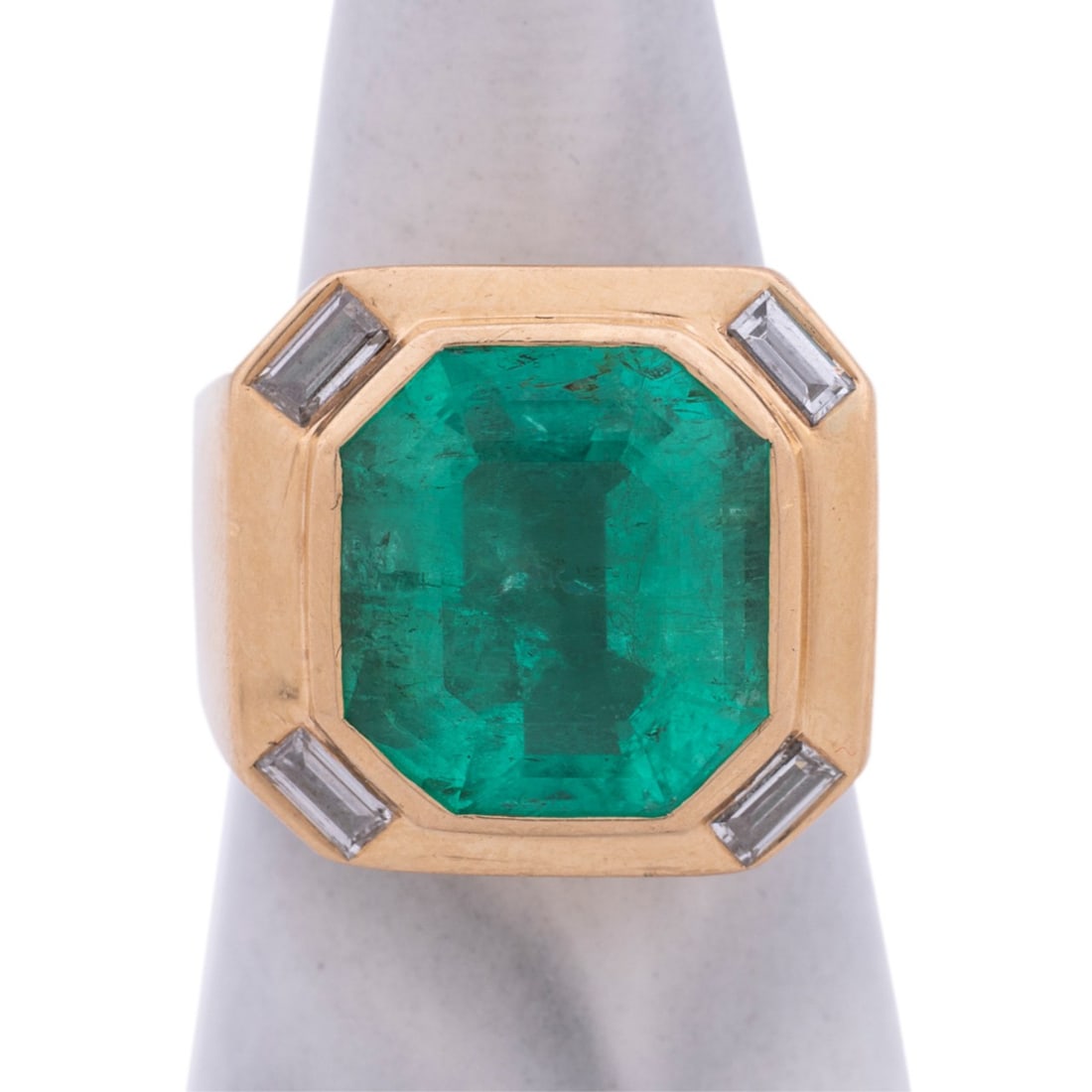 EMERALD, DIAMOND & 14K YELLOW GOLD RING (1 of 6)