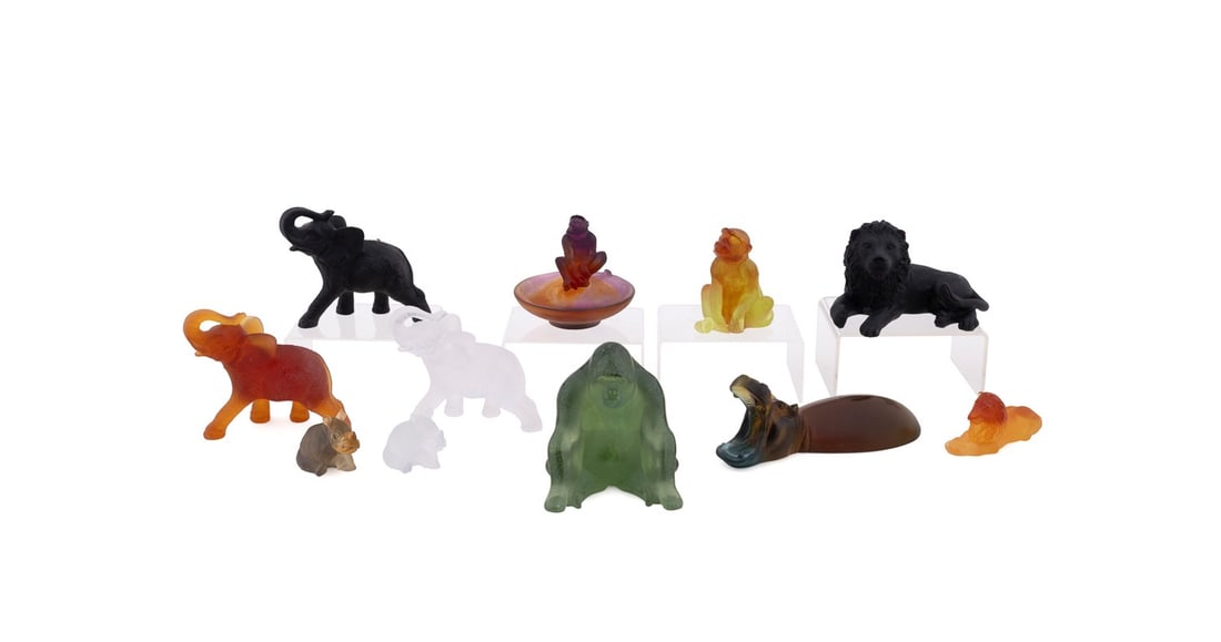 DAUM, 11 AFRICAN SAFARI MOTIF ANIMAL FIGURINES (1 of 20)