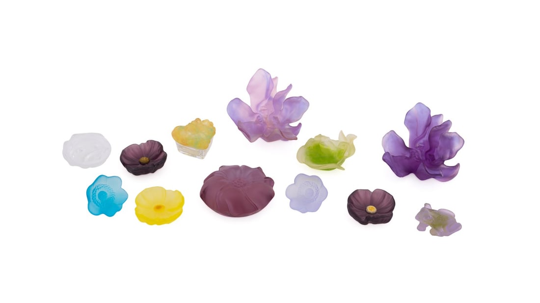 DAUM & LALIQUE, 11 FLORAL FIGURES AND A FROG (1 of 20)