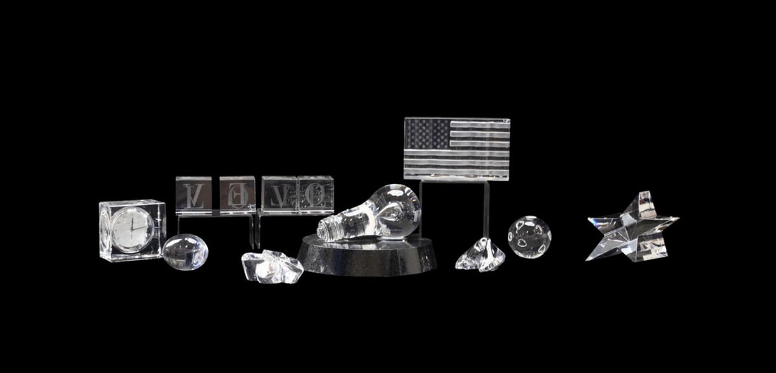 TWELVE STEUBEN/STEUBEN-STYLE CRYSTAL OBJECTS (1 of 19)