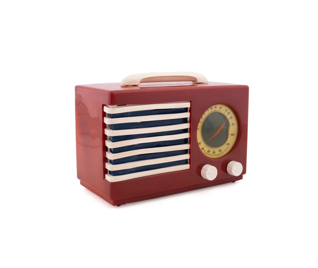 GEDDES FOR EMERSON MODEL 400 'PATRIOT' RADIO (1 of 8)