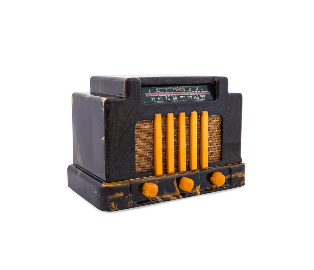 ADDISON MODEL 5 'COURTHOUSE' CATALIN RADIO (1 of 10)