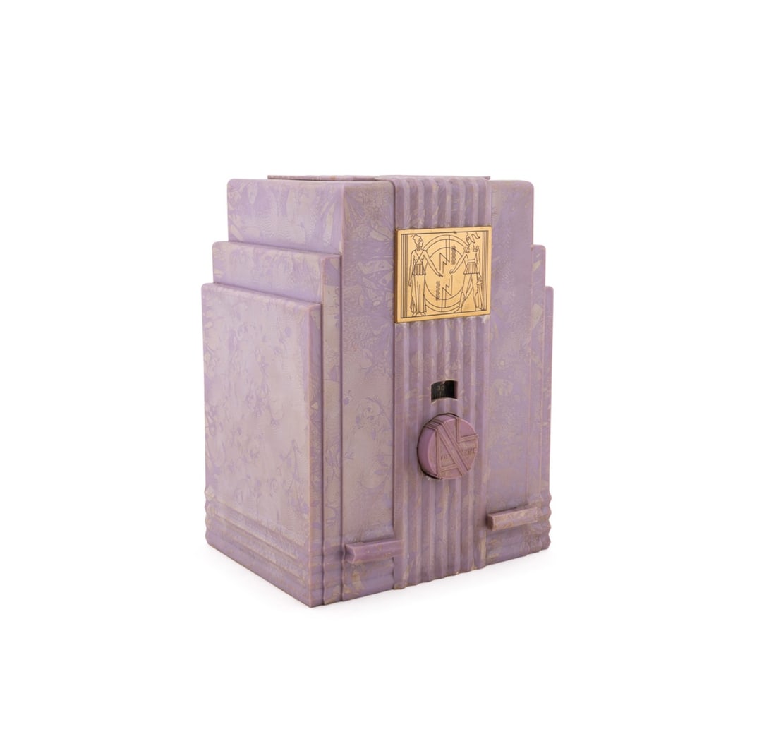 AIR KING MODEL 52 LAVENDER ?SKYSCRAPER? RADIO (1 of 9)