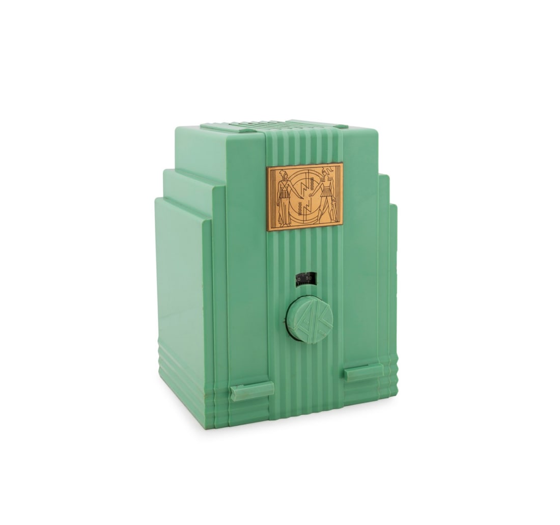 AIR KING MODEL 52 MINT GREEN ?SKYSCRAPER? RADIO (1 of 10)