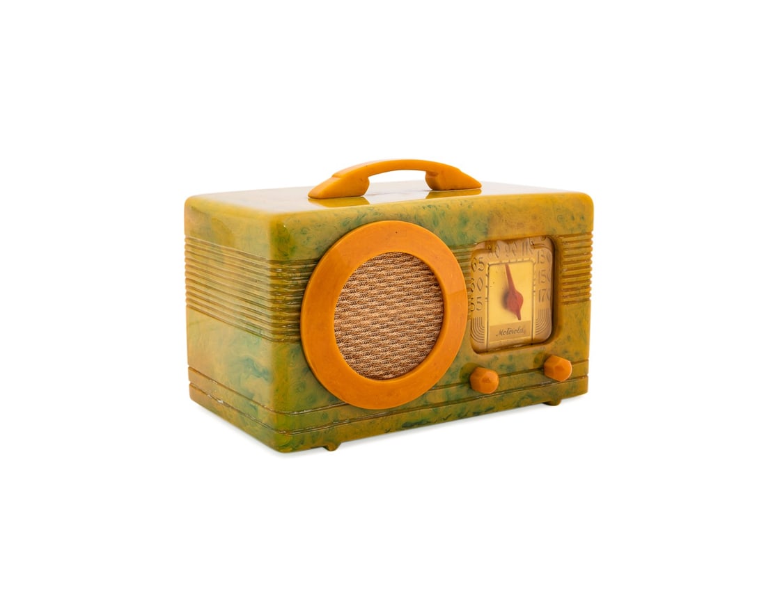 MOTOROLA MODEL 50XC 'CIRCLE-GRILLE' GREEN RADIO (1 of 9)