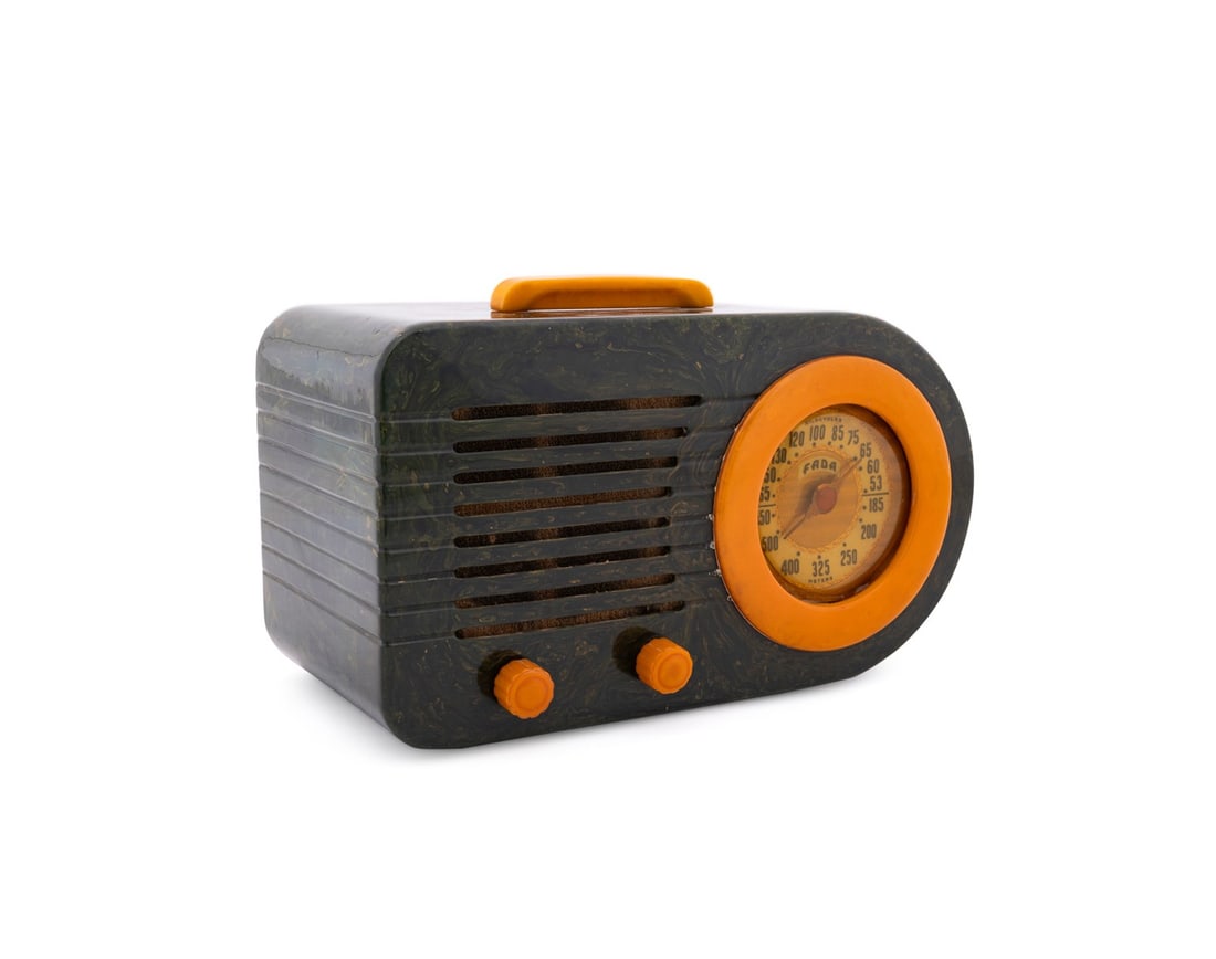 FADA MODEL 1000 'BULLET MARBLEIZED GREEN RADIO (1 of 7)