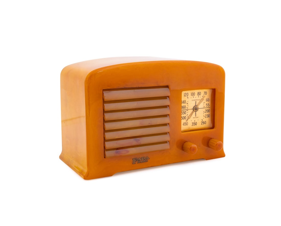 FADA MODEL 53X CATALIN ART DECO RADIO (1 of 10)