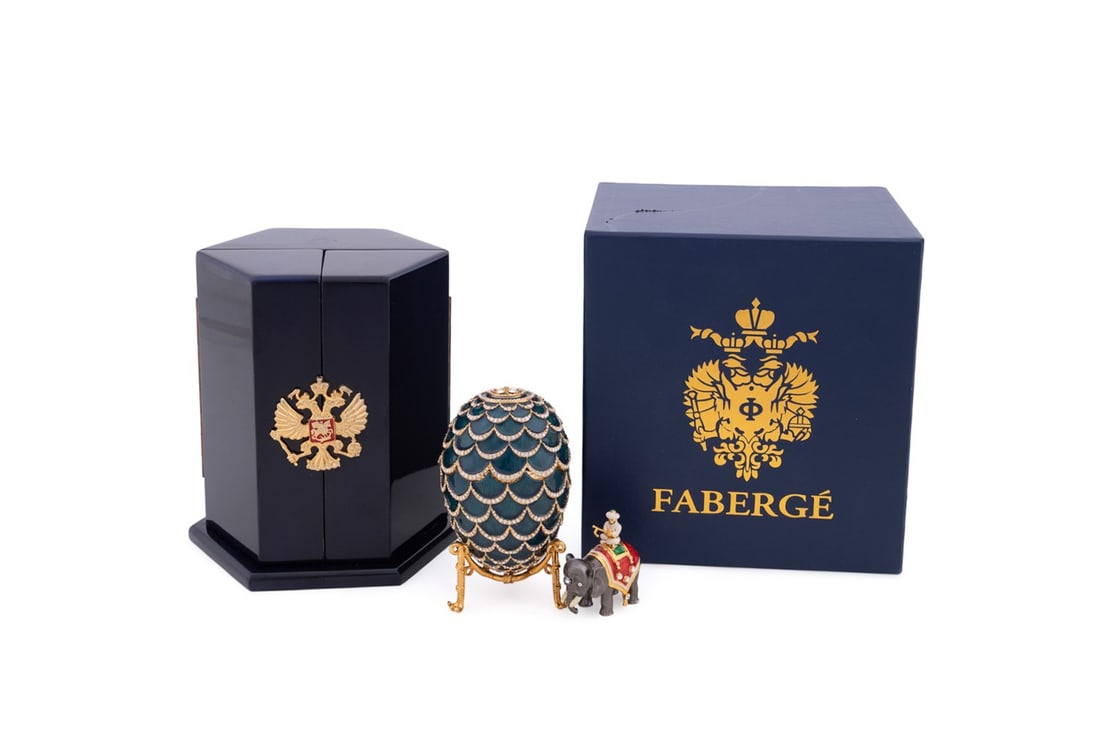 FABERGE 'IMPERIAL PINE CONE' GUILLOCHE EGG (1 of 12)