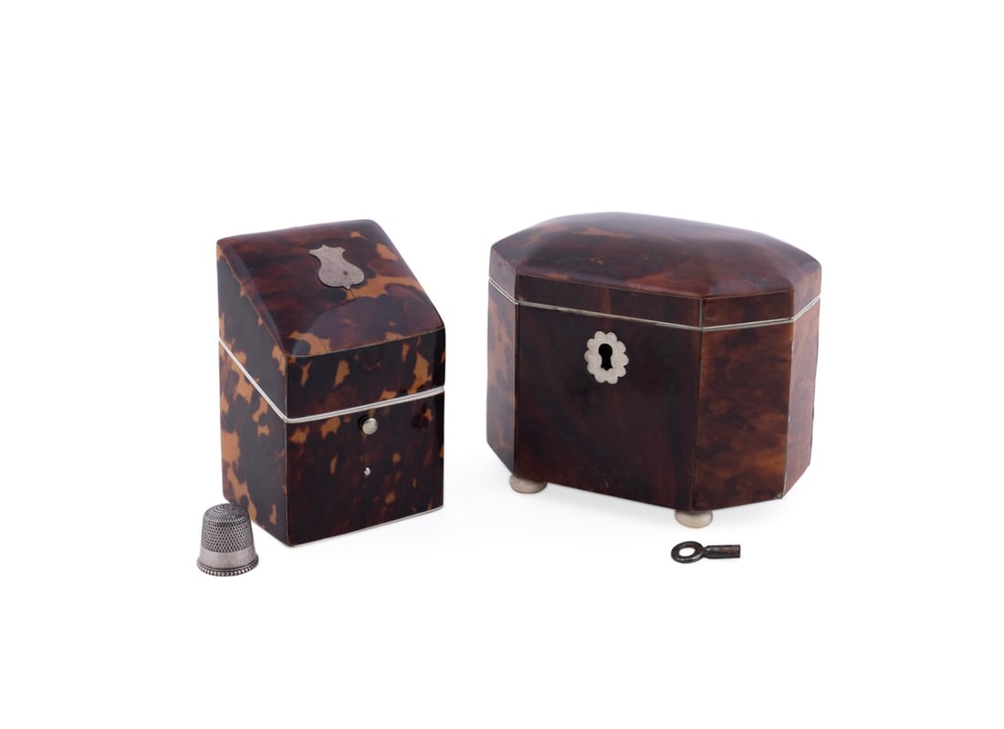 TWO 19TH C. ENGLISH SMALL SHELL VENEER BOXES (1 of 8)
