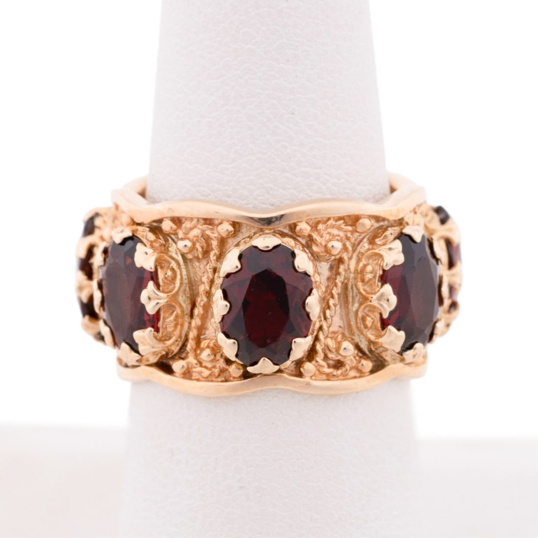 14K YELLOW GOLD & GARNET RING (1 of 6)