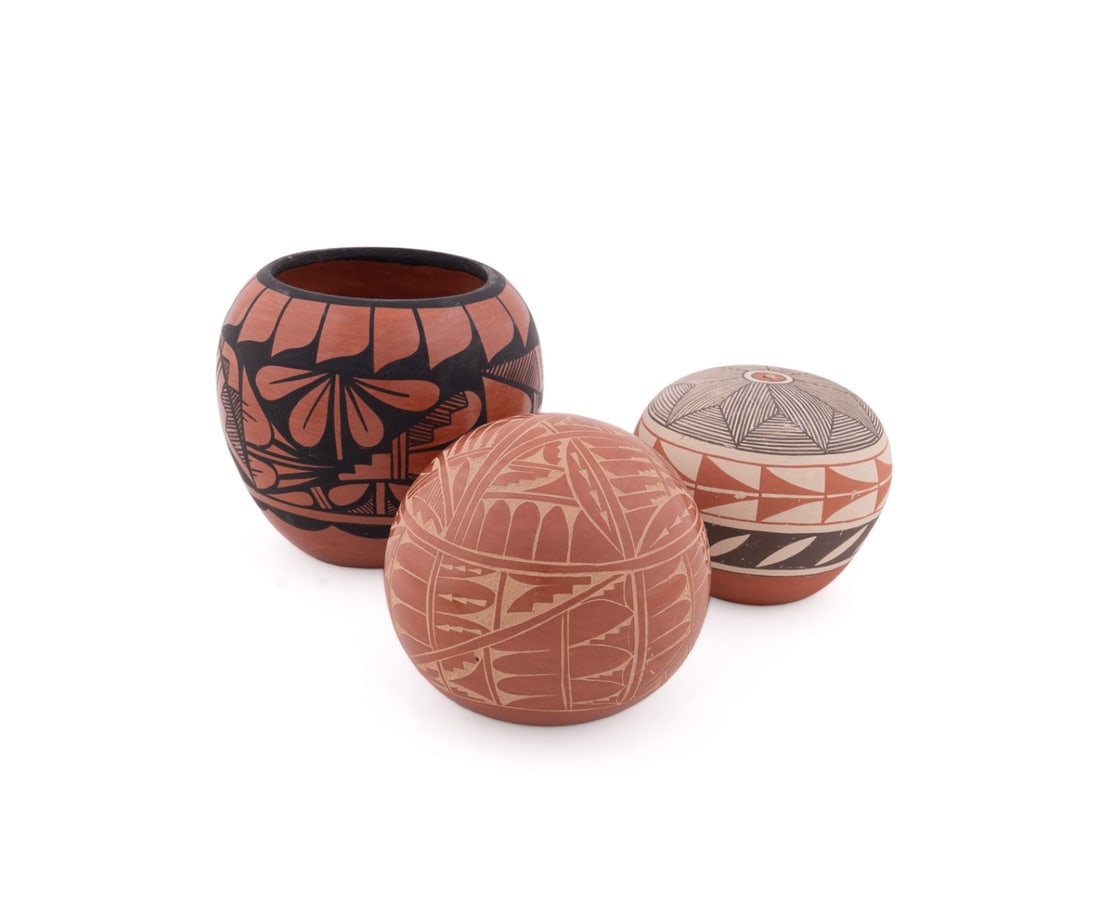THREE JEMEZ PUEBLO POTTERY OBJECTS, INCL. CHINANA (1 of 11)