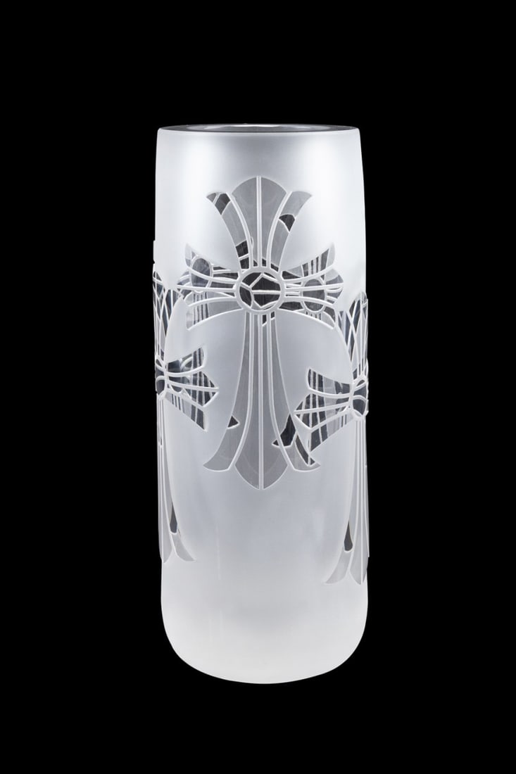 CHROME HEARTS FROSTED COLORLESS CRYSTAL VASE (1 of 5)