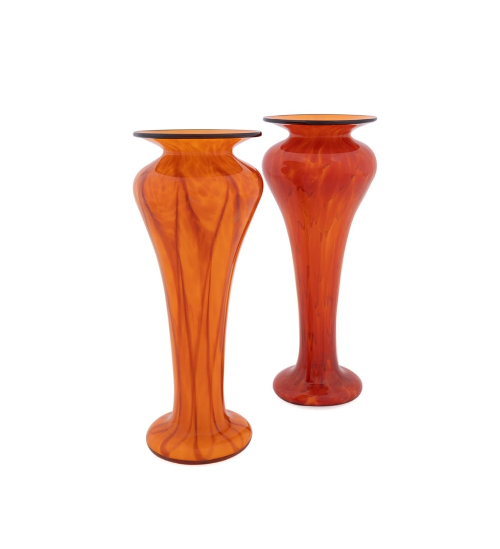 THE GLASS FORGE, TWO 'DD' CAULDRON GLASS VASE (1 of 8)