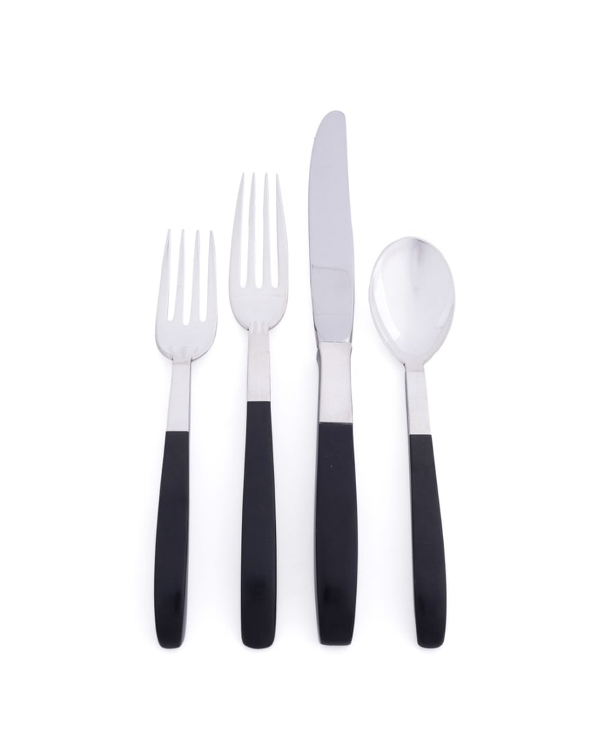 LUNT, 'CONTRAST' SILVER FLATWARE FOR 8 - 10