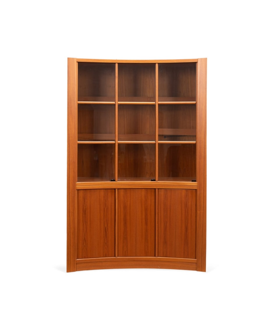 DANISH MODERN CURVED GLASS DOOR TEAK CHINA CABINET (1 of 8)