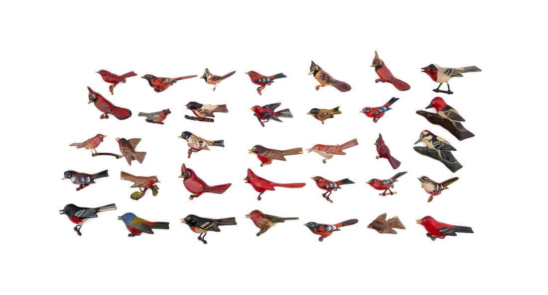 34 ASSORTED TAKAHASHI & TAKAHASHI STYLE BIRD PINS (1 of 10)