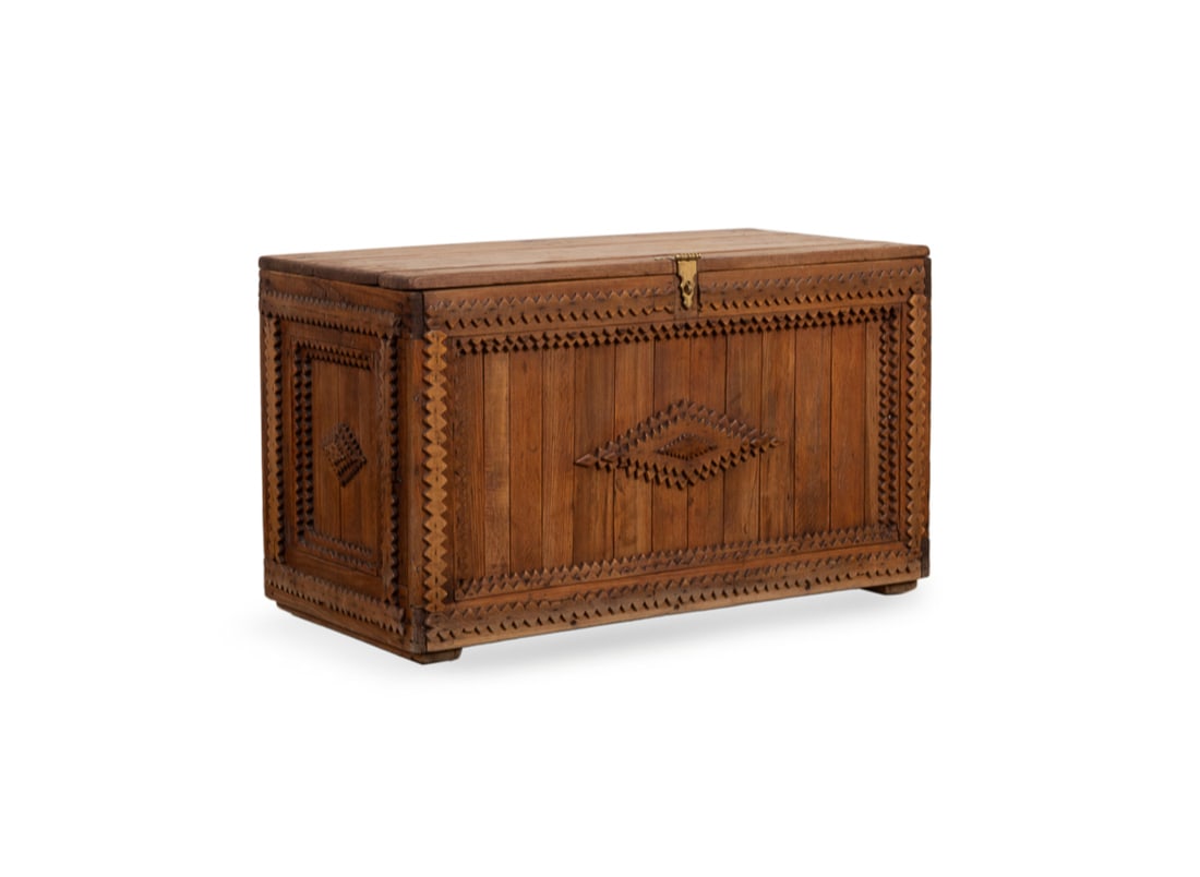 American/European Tramp or Folk Art Wooden Trunk (1 of 7)